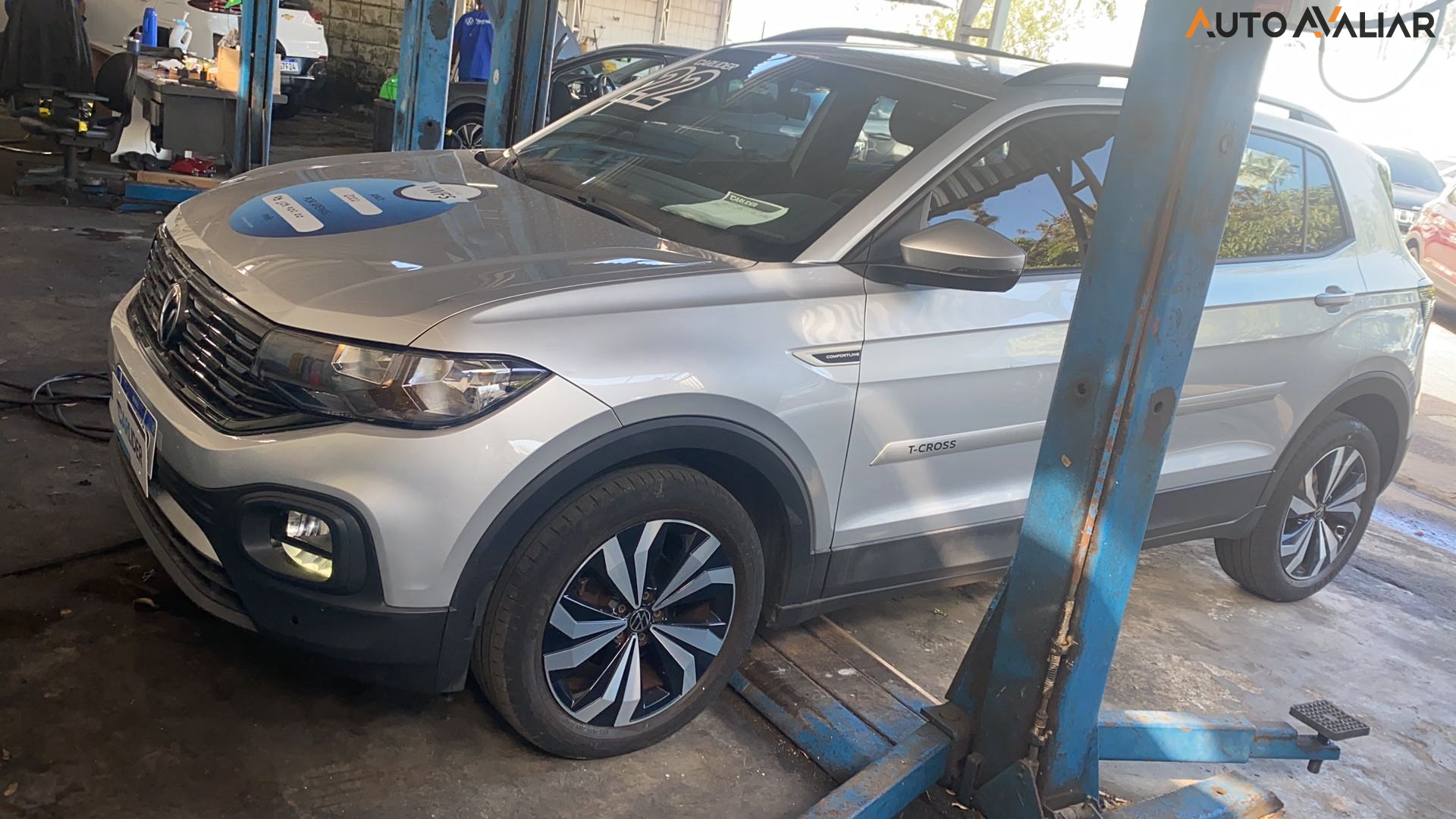 VOLKSWAGEN T-CROSS 1.0 200 TSI TOTAL FLEX COMFORTLINE AUTOMÁTICO