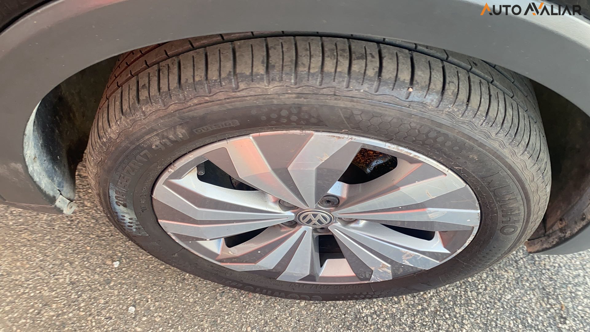 VOLKSWAGEN T-CROSS 1.4 250 TSI TOTAL FLEX HIGHLINE AUTOMATICO