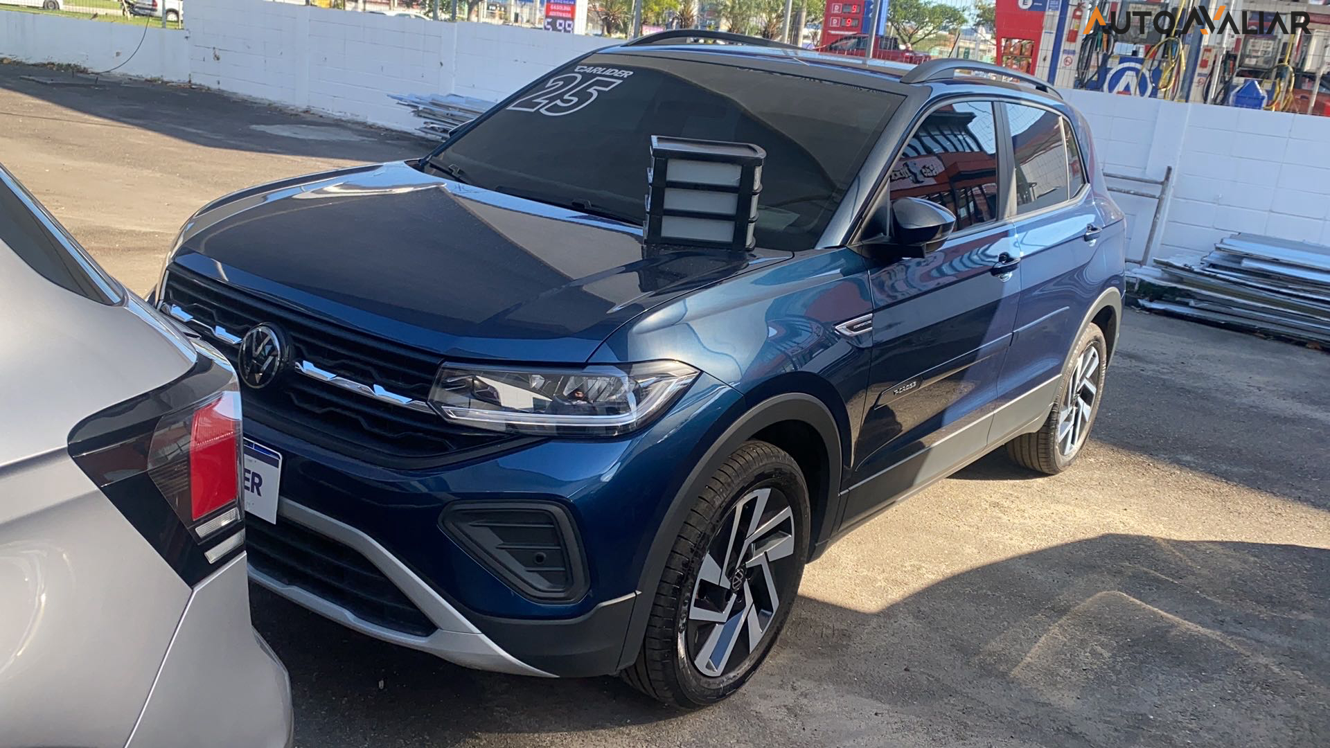 VOLKSWAGEN T-CROSS 1.0 200 TSI TOTAL FLEX COMFORTLINE AUTOMÁTICO