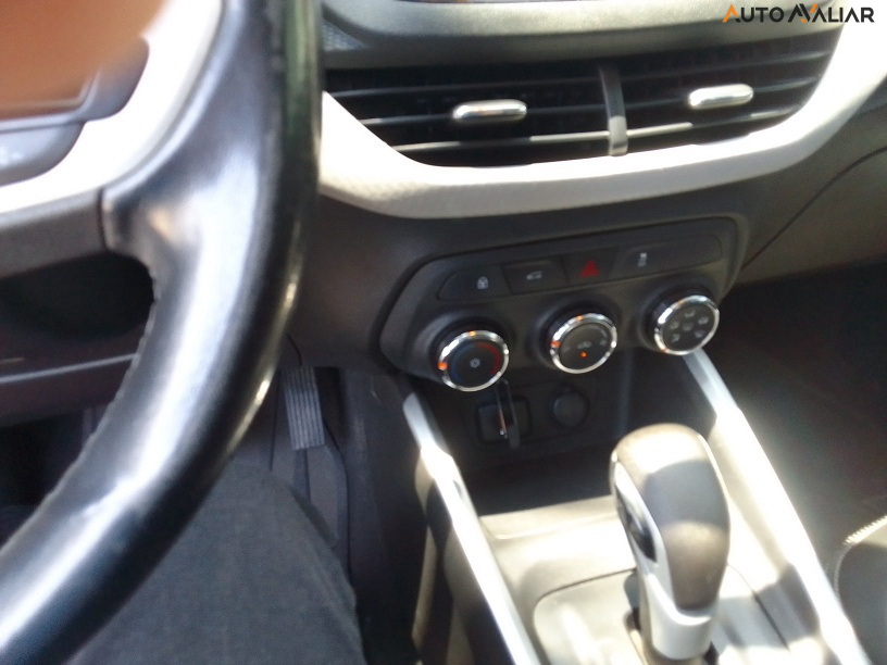 CHEVROLET ONIX 1.0 TURBO FLEX PREMIER AUTOMATICO