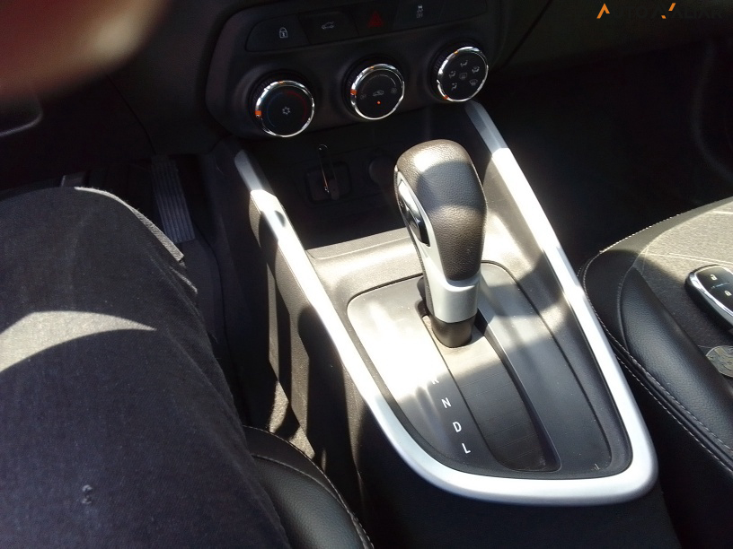 CHEVROLET ONIX 1.0 TURBO FLEX PREMIER AUTOMATICO