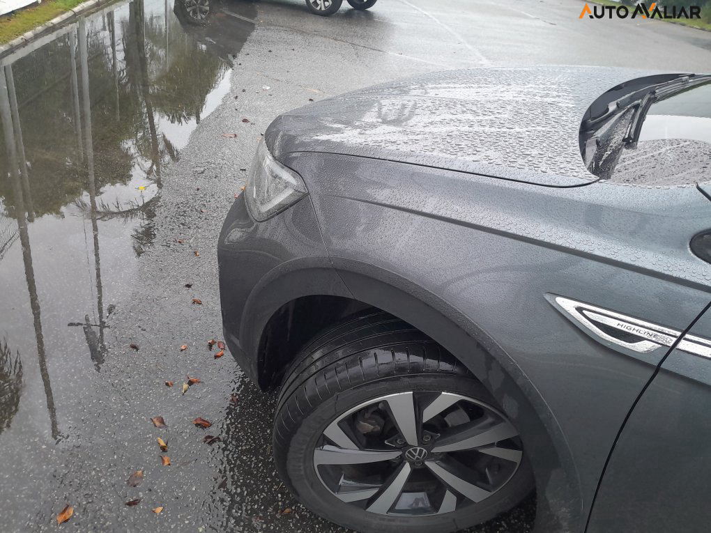 VOLKSWAGEN NIVUS 1.0 200 TSI TOTAL FLEX HIGHLINE AUTOM&Aacute;TICO