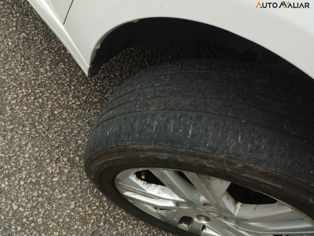 PEUGEOT 208 1.6 16V FLEX ACTIVE AT6