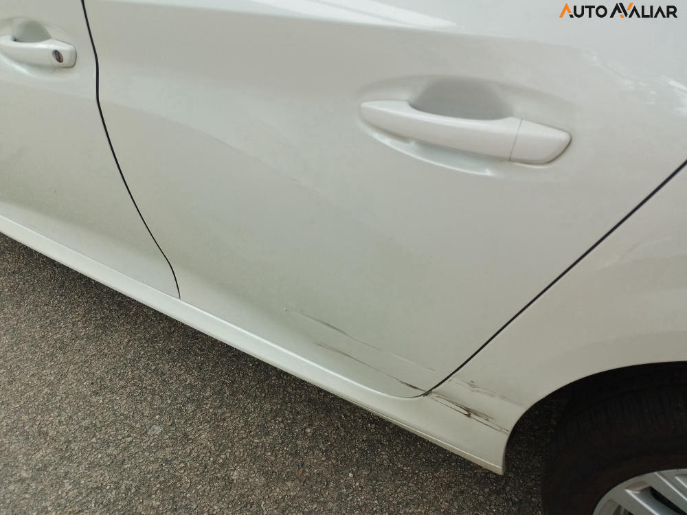 PEUGEOT 208 1.6 16V FLEX ACTIVE AT6