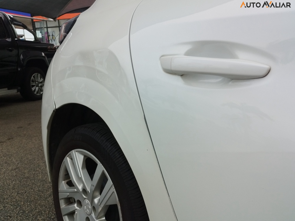 PEUGEOT 208 1.6 16V FLEX ACTIVE AT6