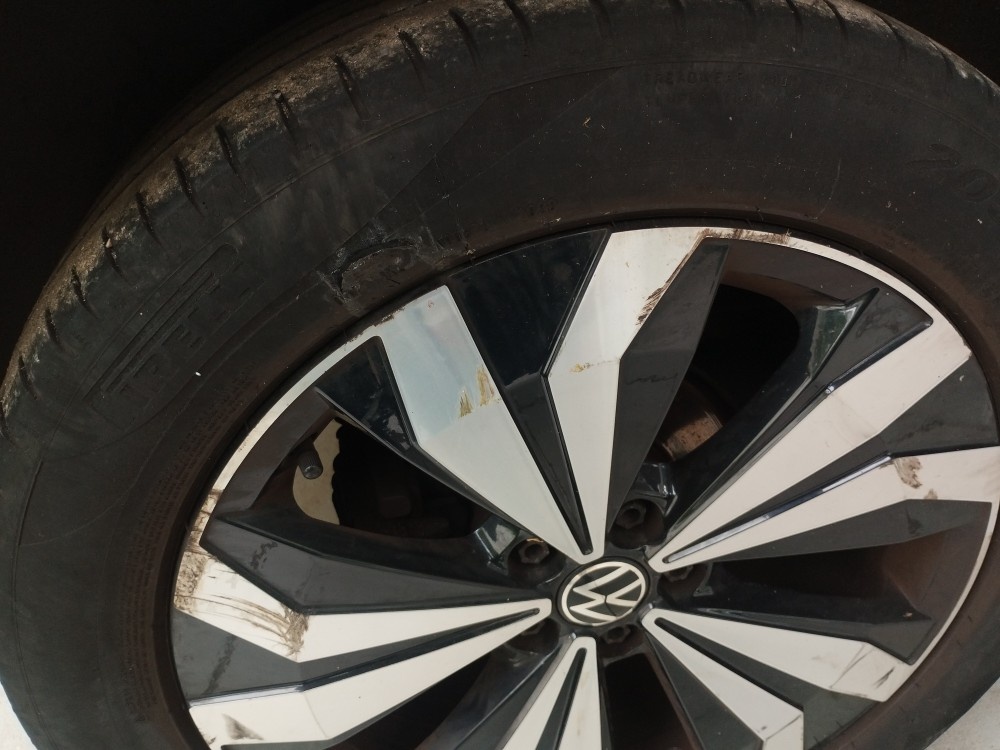 VOLKSWAGEN T-CROSS 1.0 200 TSI TOTAL FLEX AUTOM&Aacute;TICO