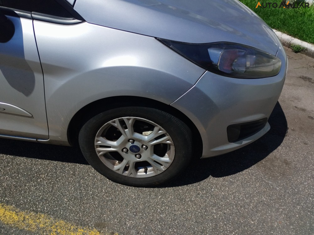 FORD FIESTA 1.6 SE HATCH 16V FLEX 4P MANUAL