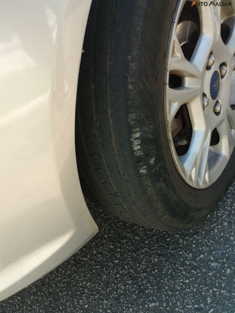 FORD FIESTA 1.6 SE HATCH 16V FLEX 4P MANUAL