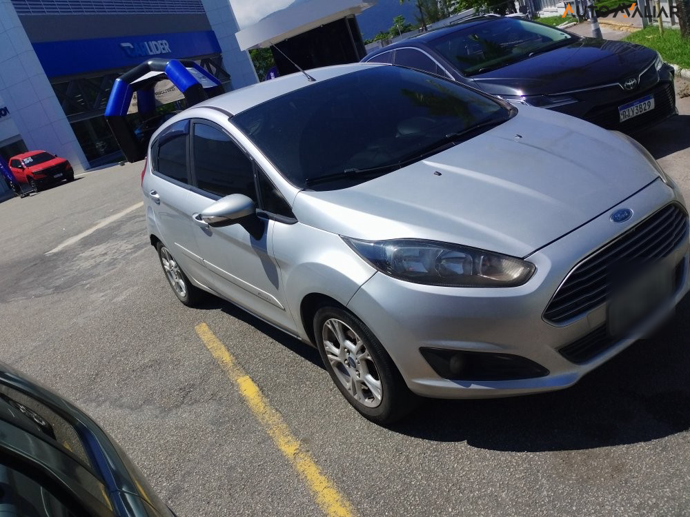 FORD FIESTA 1.6 SE HATCH 16V FLEX 4P MANUAL