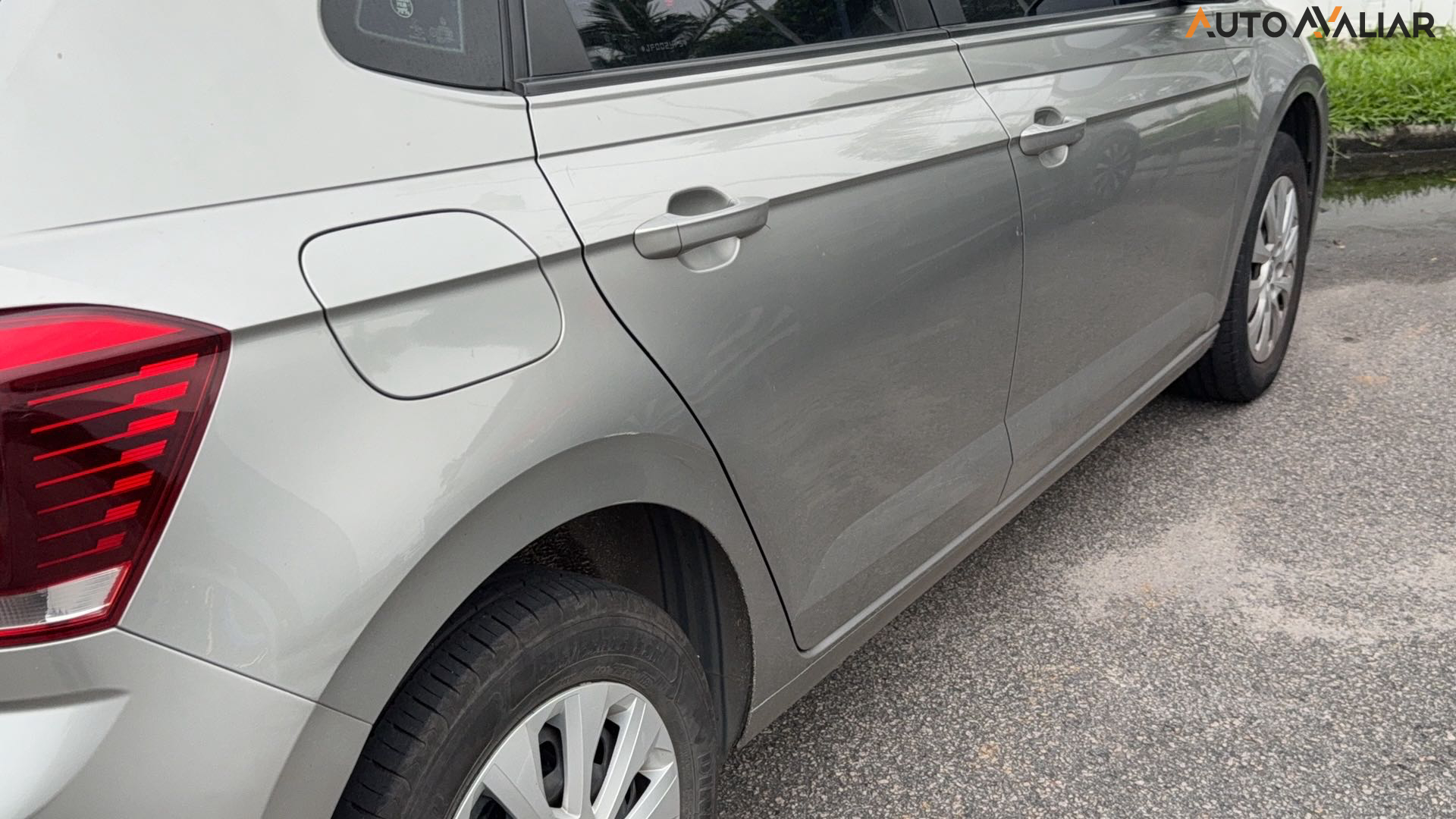 VOLKSWAGEN POLO 1.0 200 TSI FLEX 