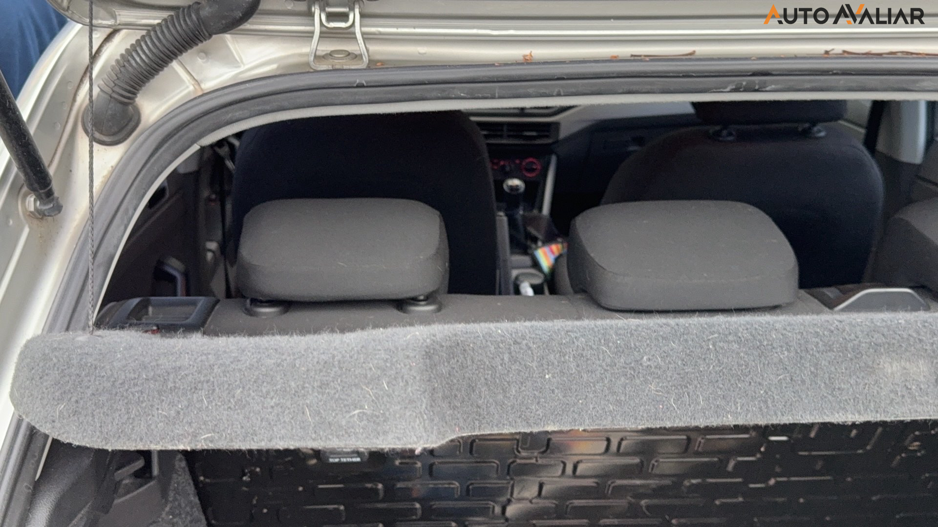 VOLKSWAGEN POLO 1.0 200 TSI FLEX 