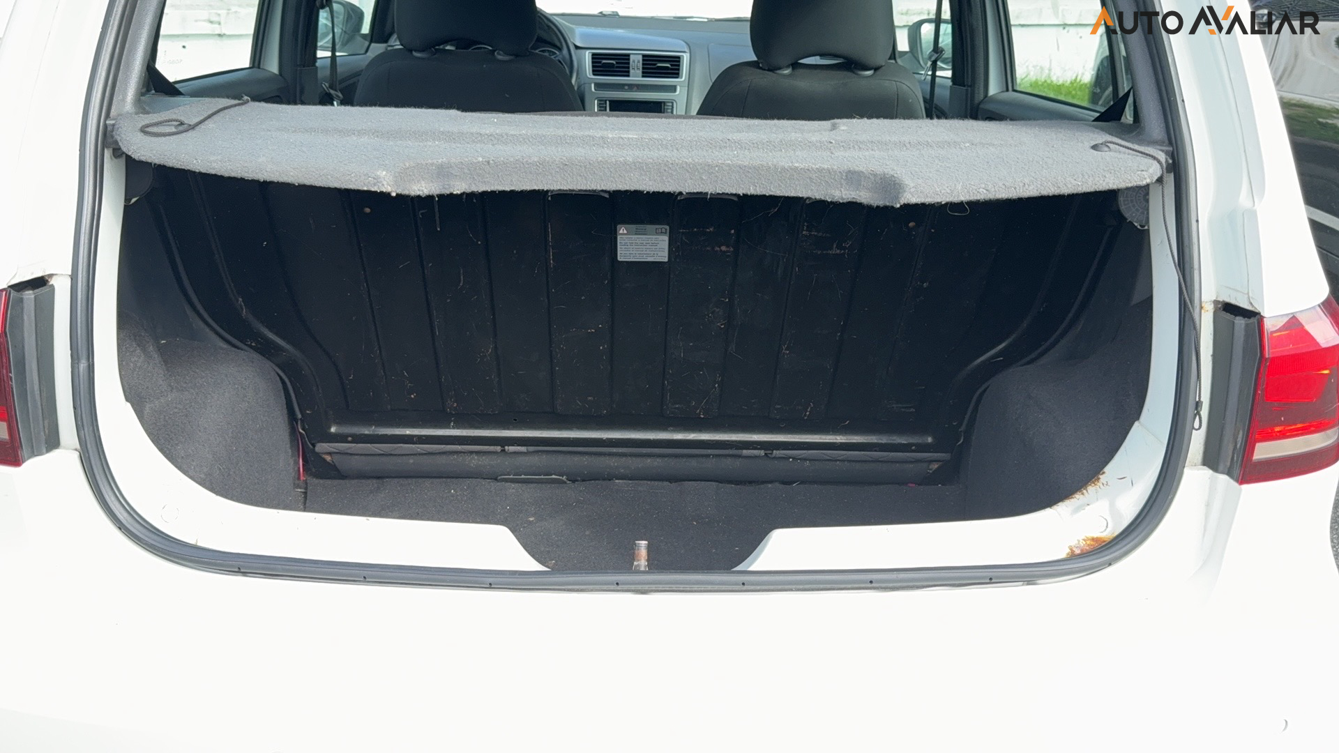 VOLKSWAGEN FOX 1.6 MSI TOTAL FLEX XTREME 4P MANUAL