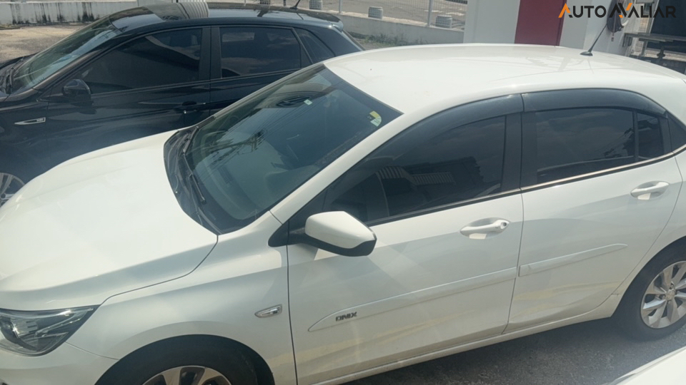 CHEVROLET ONIX 1.0 FLEX LT MANUAL