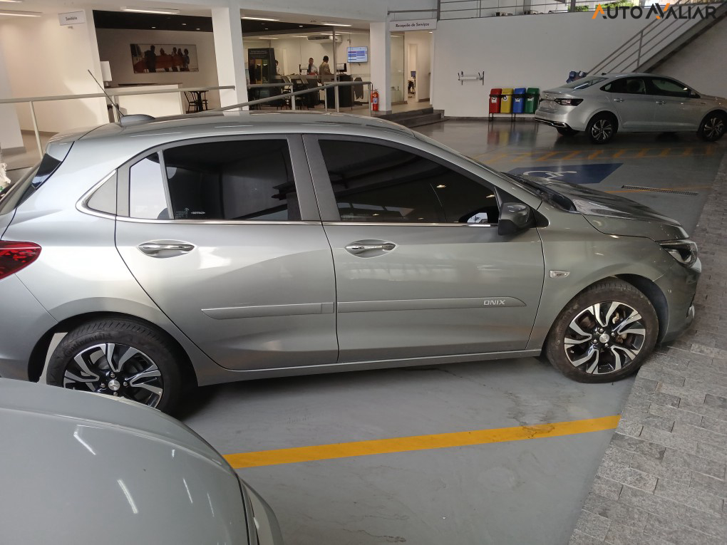 CHEVROLET ONIX 1.0 TURBO FLEX PREMIER AUTOMATICO