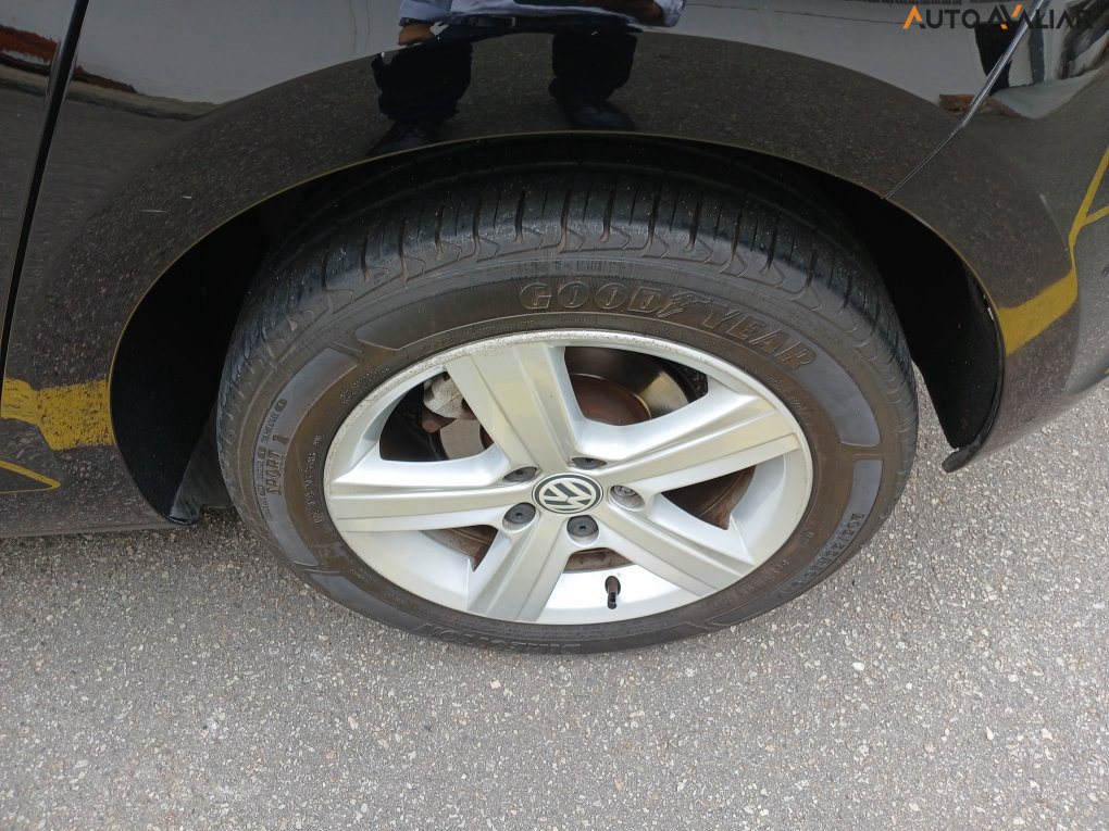 VOLKSWAGEN GOLF 1.0 TSI COMFORTLINE 12V TOTAL FLEX 4P MANUAL