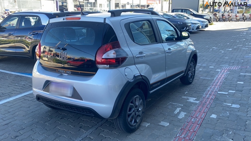 FIAT MOBI 1.0 EVO FLEX TREKKING MANUAL