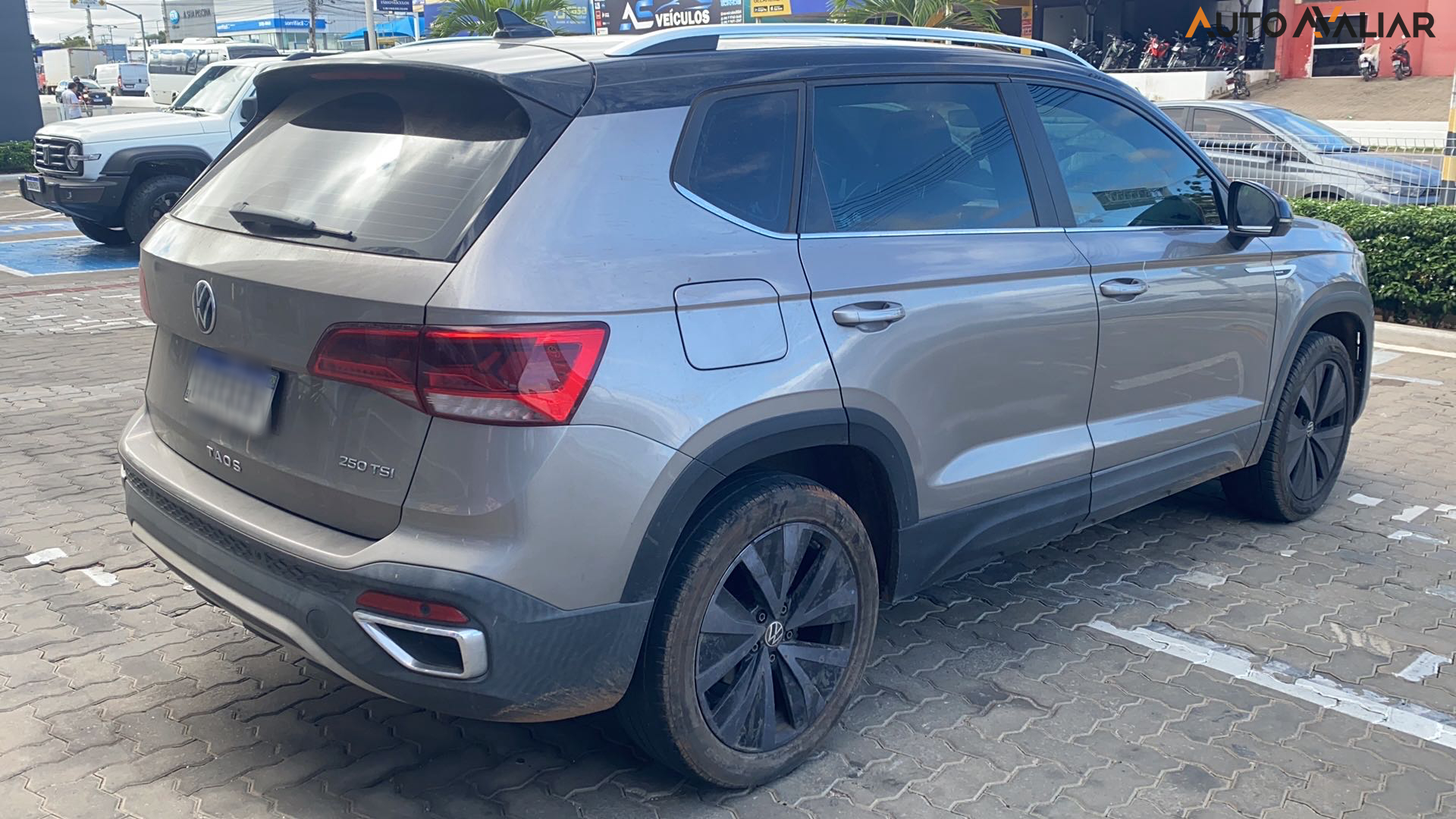 VOLKSWAGEN TAOS 1.4 250 TSI TOTAL FLEX HIGHLINE AUTOMÁTICO
