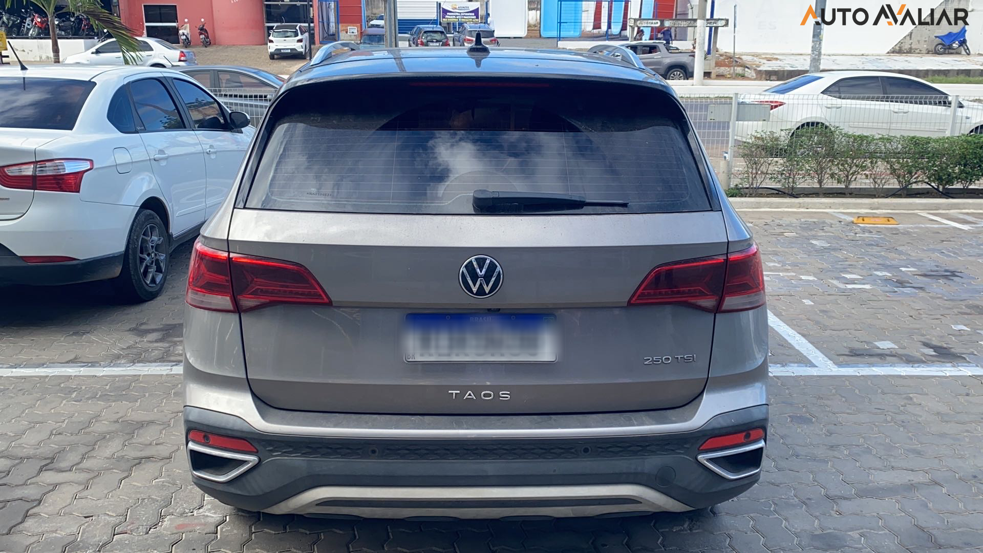 VOLKSWAGEN TAOS 1.4 250 TSI TOTAL FLEX HIGHLINE AUTOMÁTICO