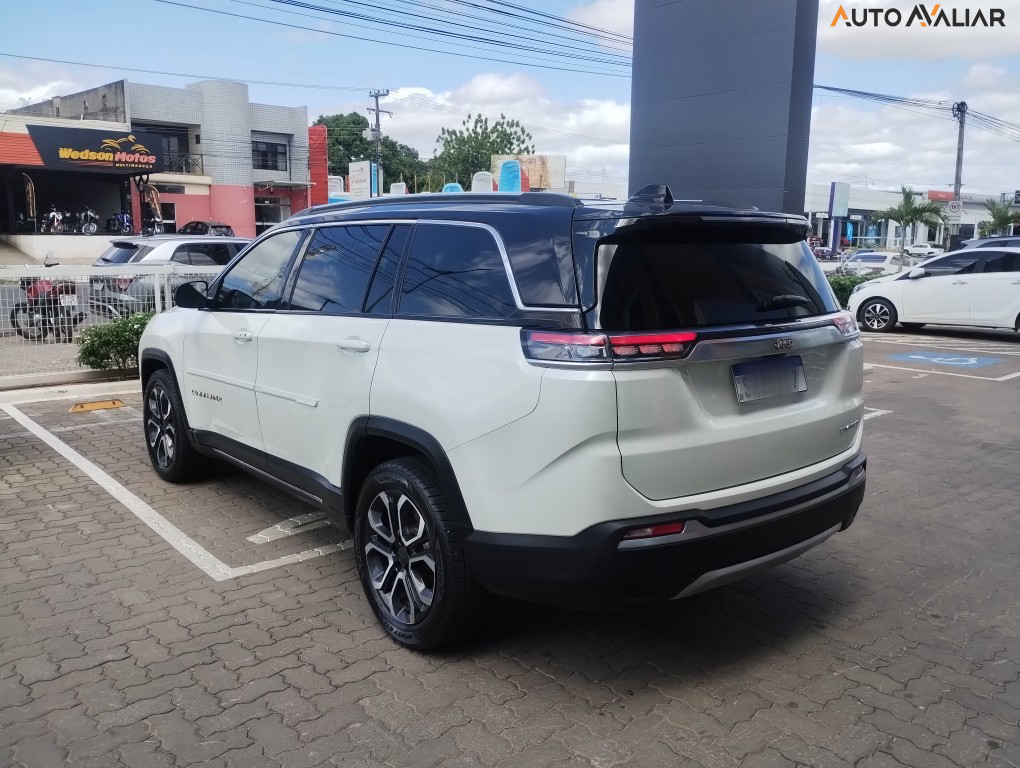 JEEP COMMANDER 1.3 T270 TURBO FLEX LIMITED AT6