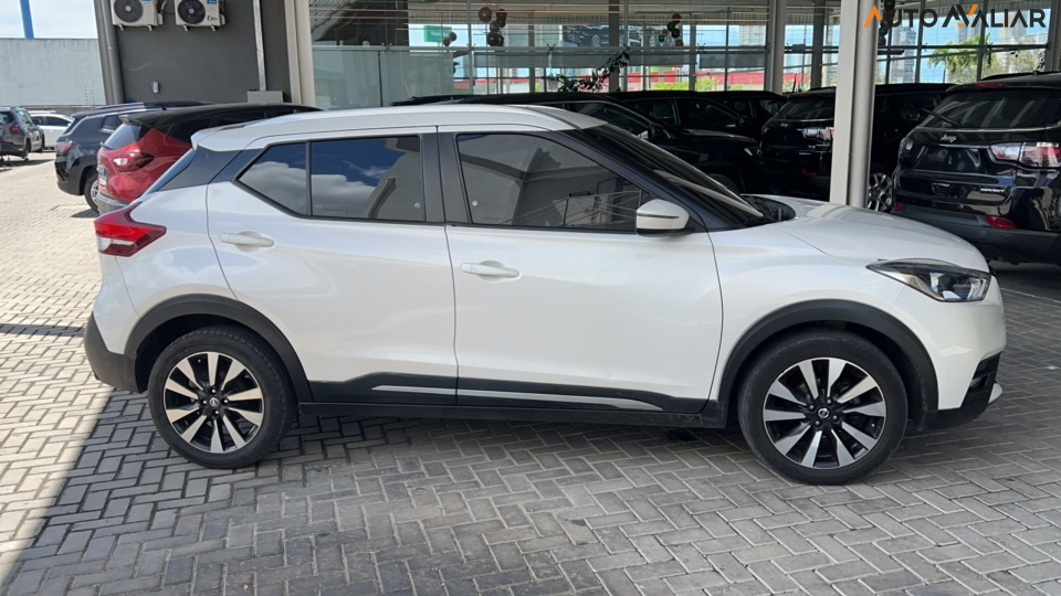 NISSAN KICKS 1.6 16V FLEXSTART SV 4P XTRONIC