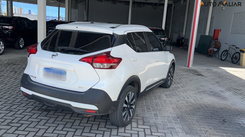 NISSAN KICKS 1.6 16V FLEXSTART SV 4P XTRONIC