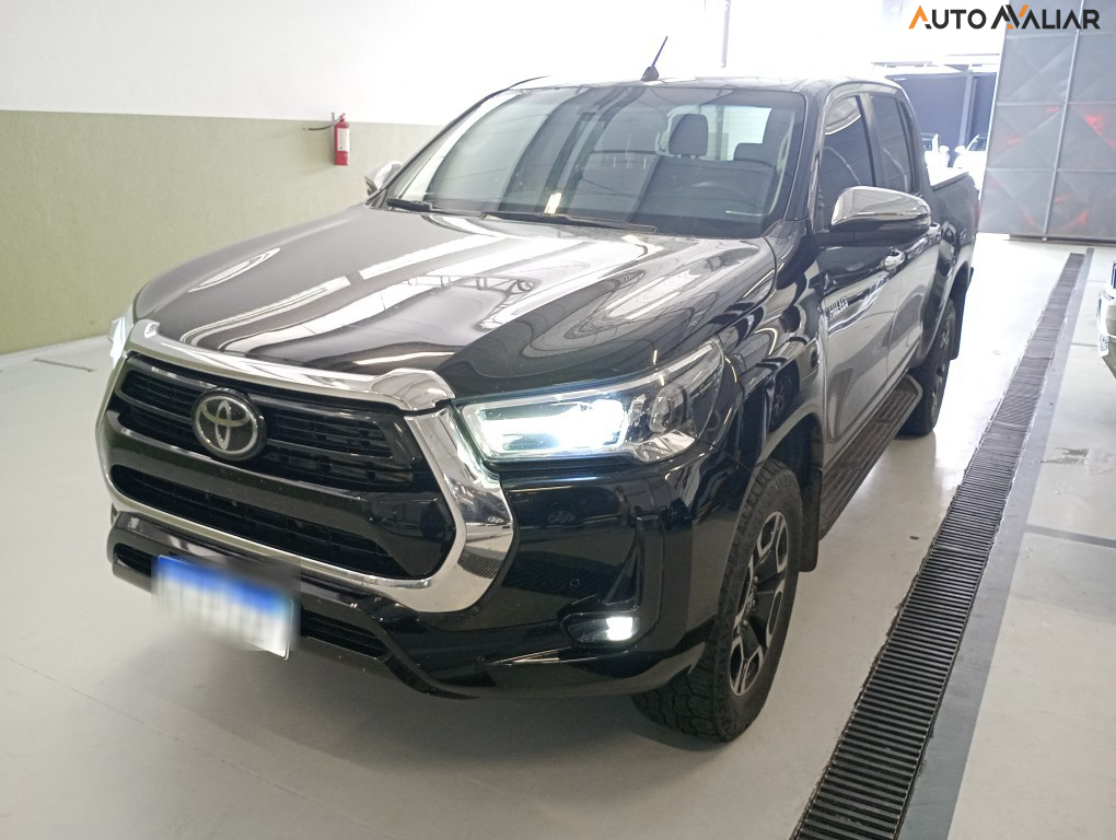 TOYOTA HILUX 2.8 D-4D TURBO DIESEL CD SRX 4X4 AUTOMÁTICO