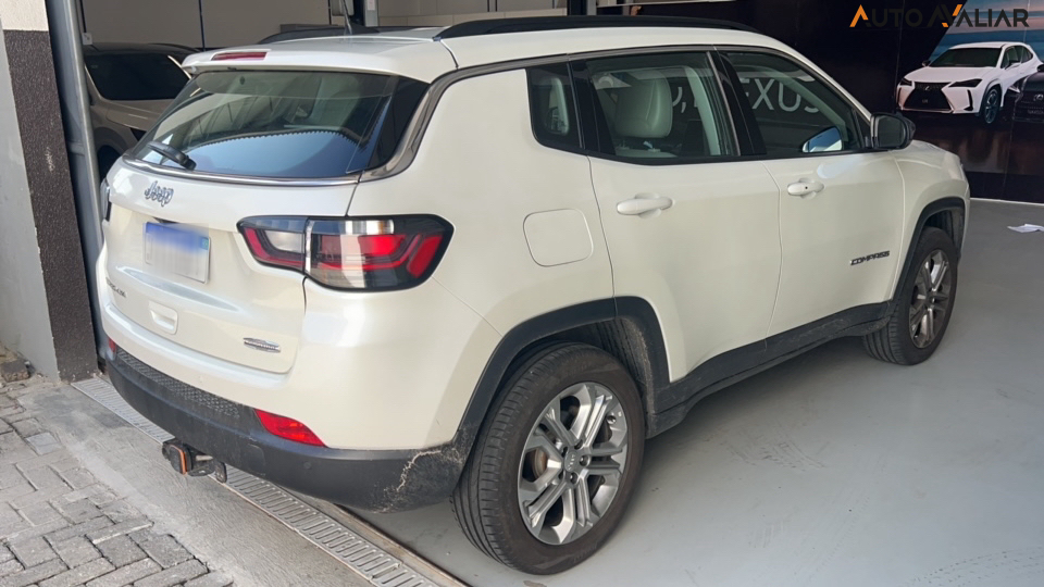 JEEP COMPASS 2.0 TD350 TURBO DIESEL LONGITUDE AT9