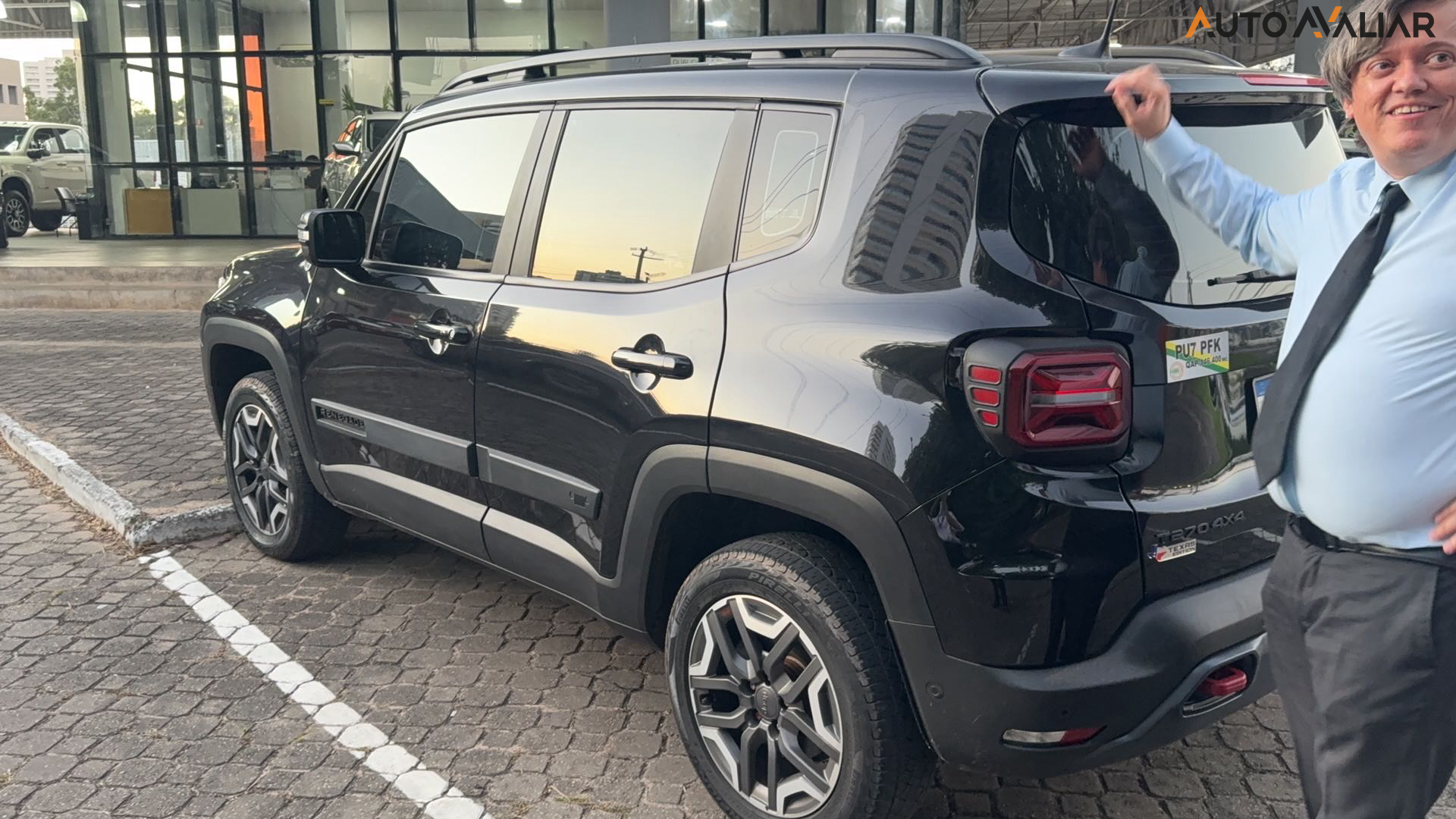 JEEP RENEGADE 1.3 T270 TURBO FLEX TRAILHAWK 4X4 AT9