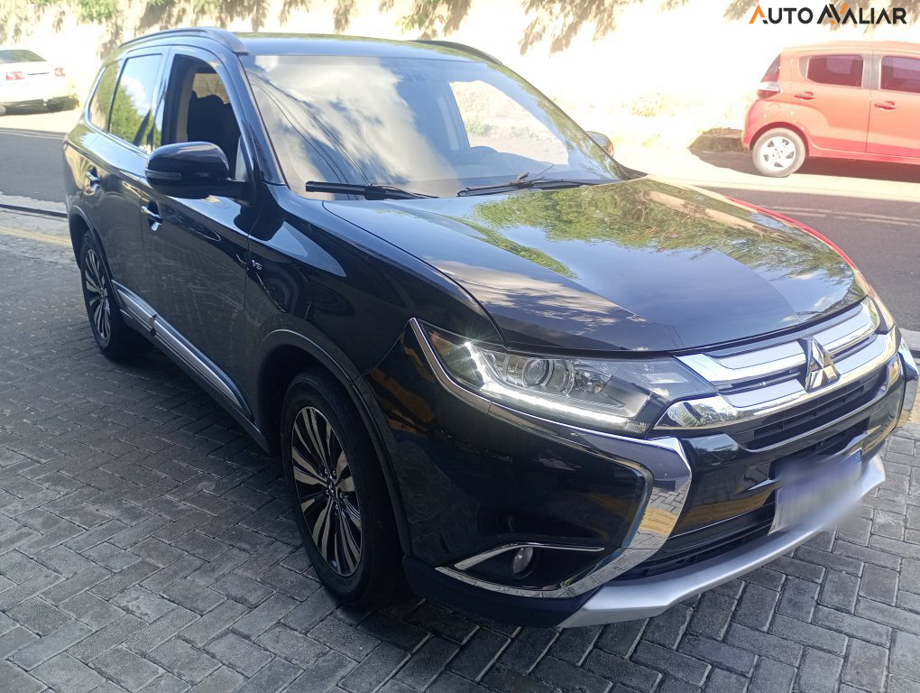MITSUBISHI OUTLANDER 3.0 GT 4X4 V6 24V GASOLINA 4P AUTOMATICO