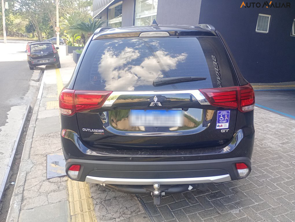 MITSUBISHI OUTLANDER 3.0 GT 4X4 V6 24V GASOLINA 4P AUTOMATICO