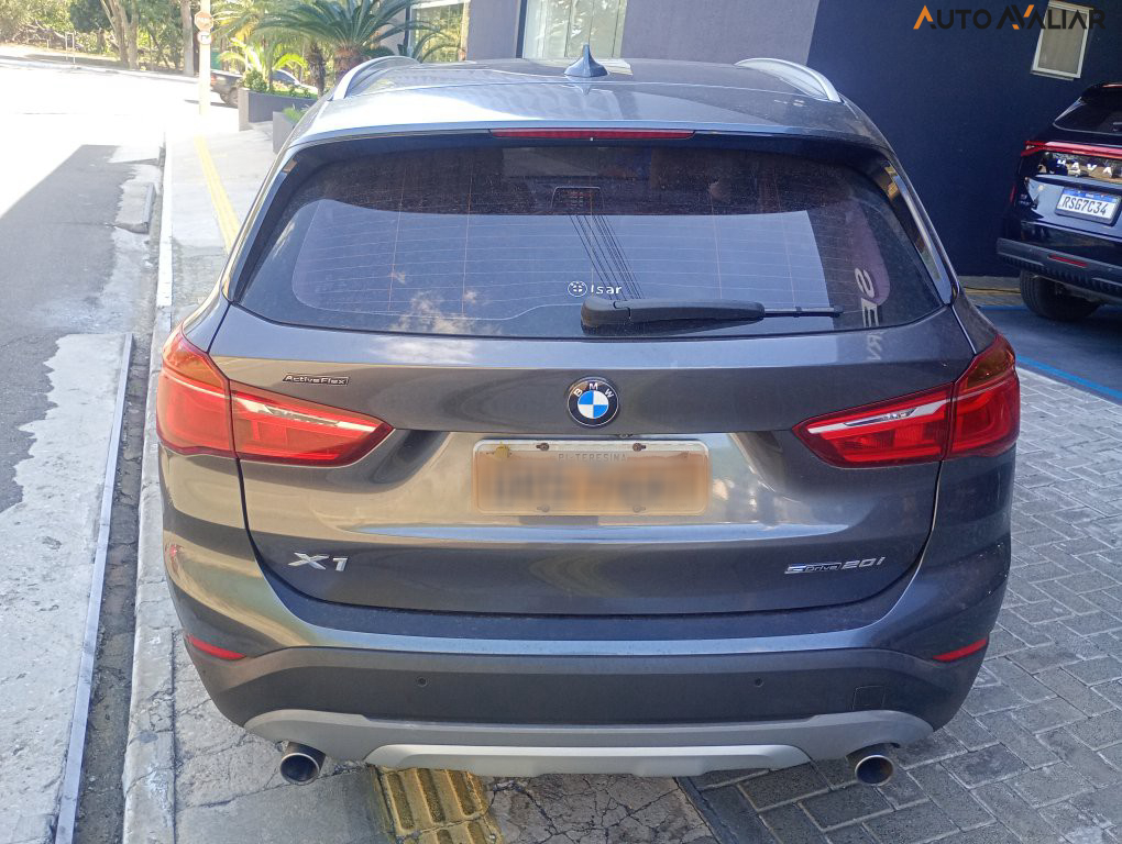 BMW X1 2.0 16V TURBO ACTIVEFLEX SDRIVE20I 4P AUTOMATICO