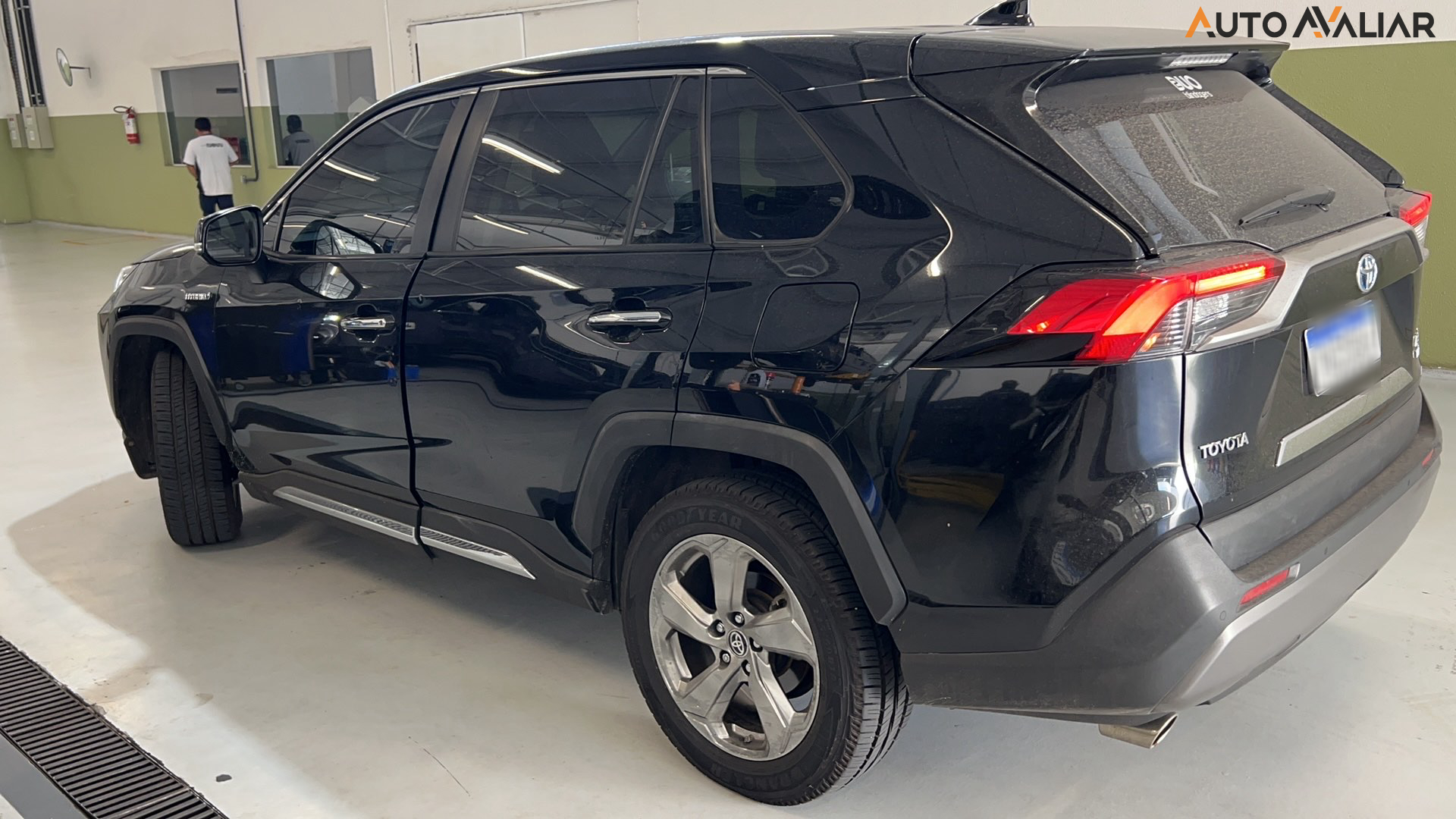 TOYOTA RAV4 2.5 VVT-IE HYBRID S CONNECT AWD CVT