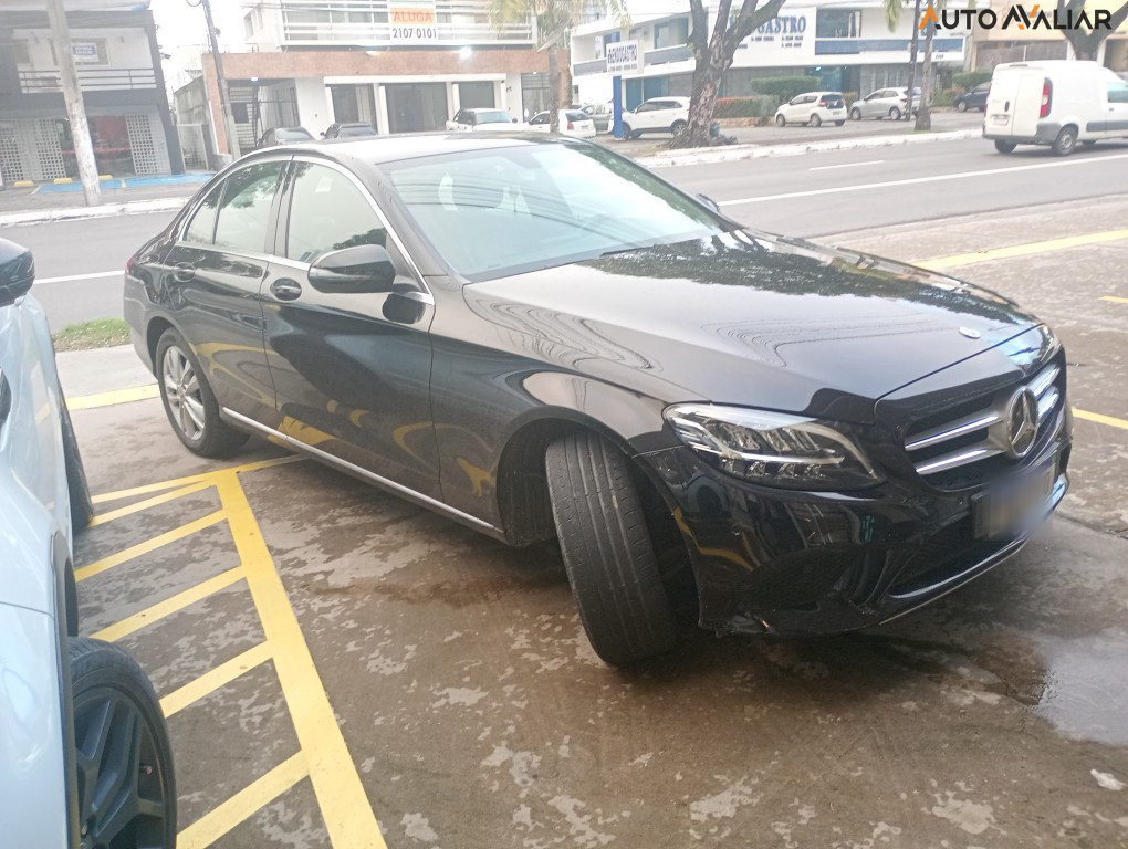 MERCEDES-BENZ C 180 1.6 CGI GASOLINA AVANTGARDE 9G-TRONIC