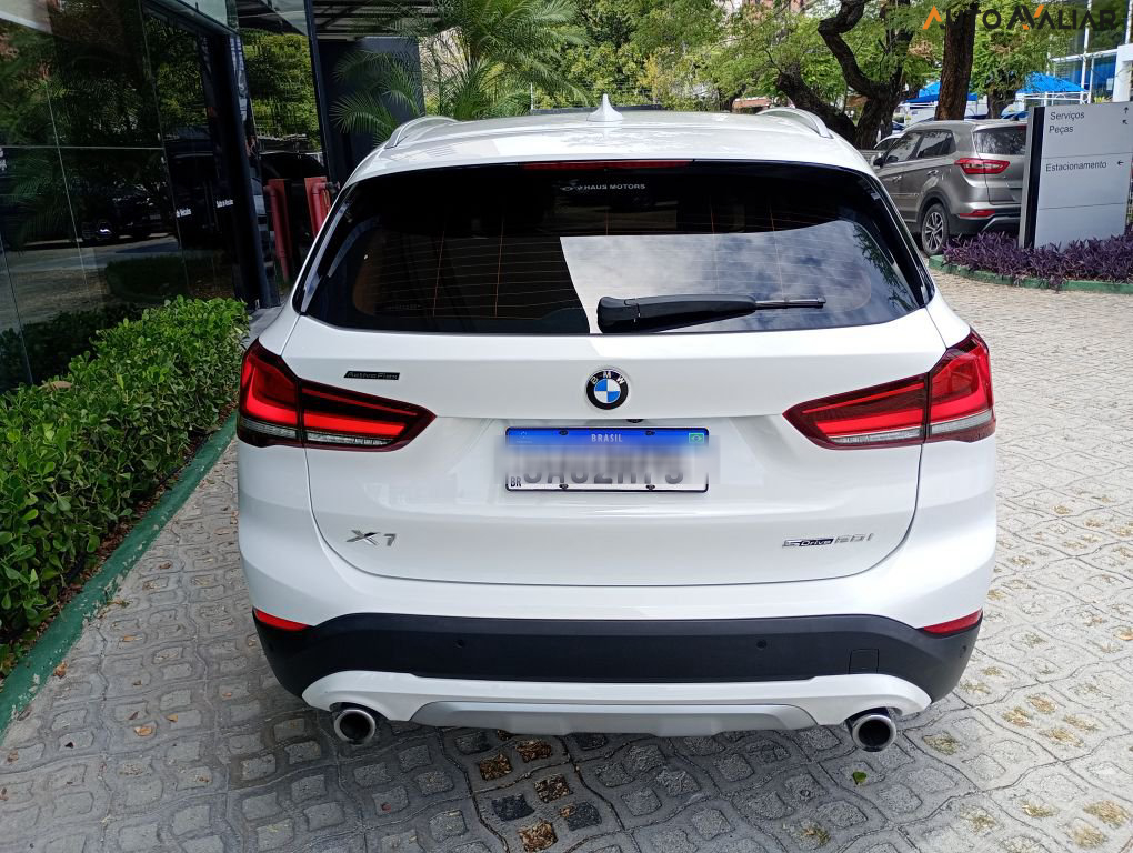 BMW X1 2.0 16V TURBO ACTIVEFLEX SDRIVE20I X-LINE 4P AUTOMATICO