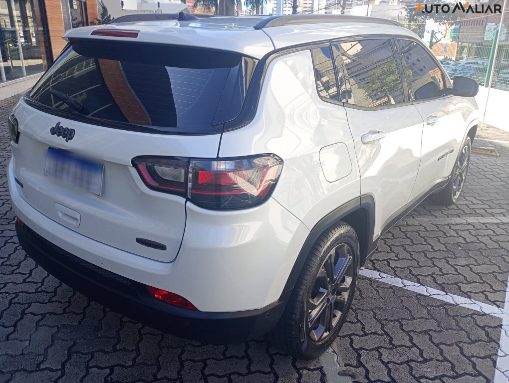 JEEP COMPASS 1.3 T270 TURBO FLEX LONGITUDE AT6