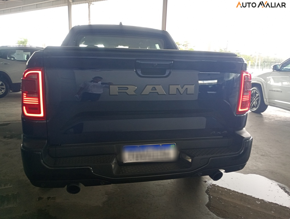RAM RAMPAGE 2.0 HURRICANE 4 TURBO GASOLINA R/T 4X4 AUTOMÁTICO