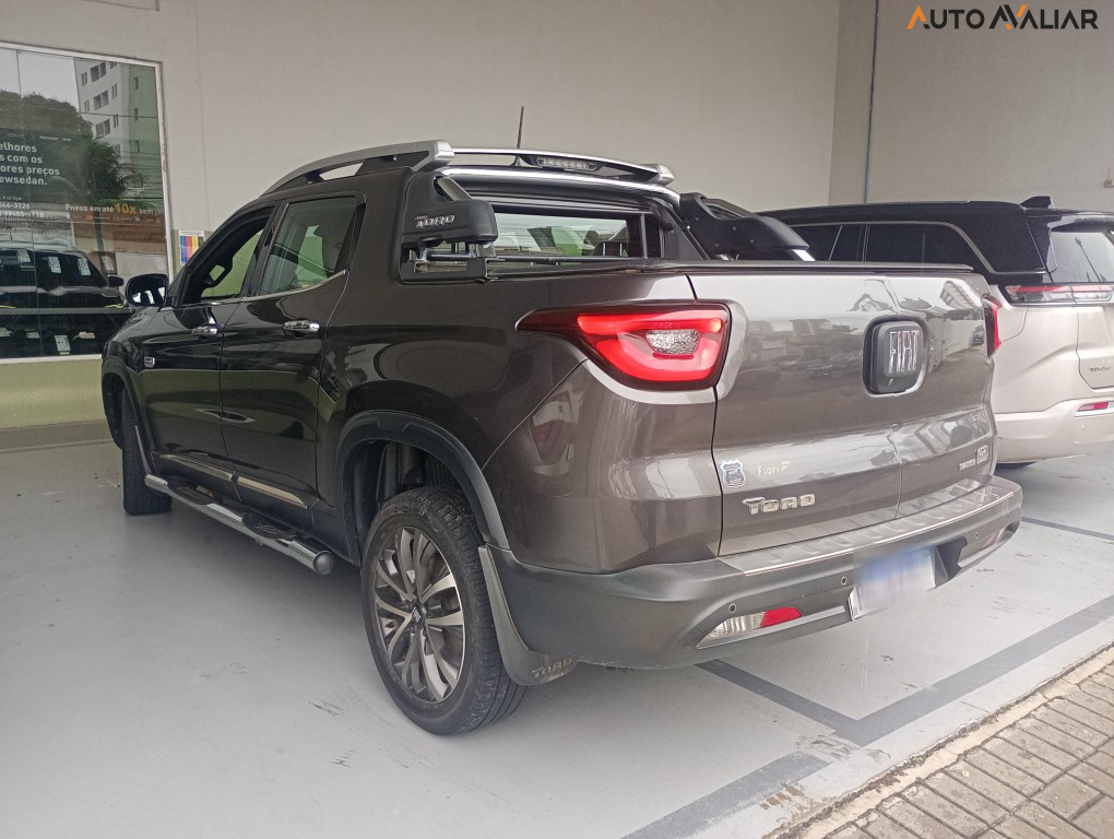 FIAT TORO 2.0 16V TURBO DIESEL RANCH 4WD AT9
