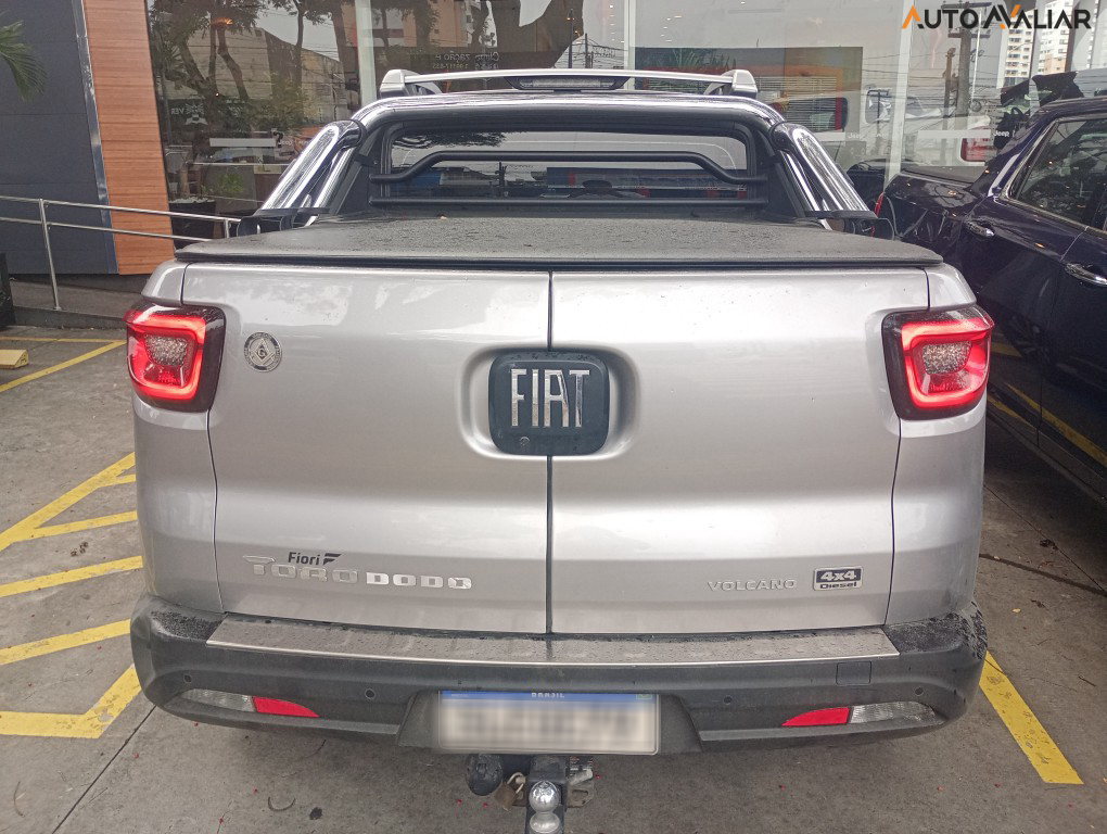 FIAT TORO 2.0 16V TURBO DIESEL VOLCANO 4WD AT9