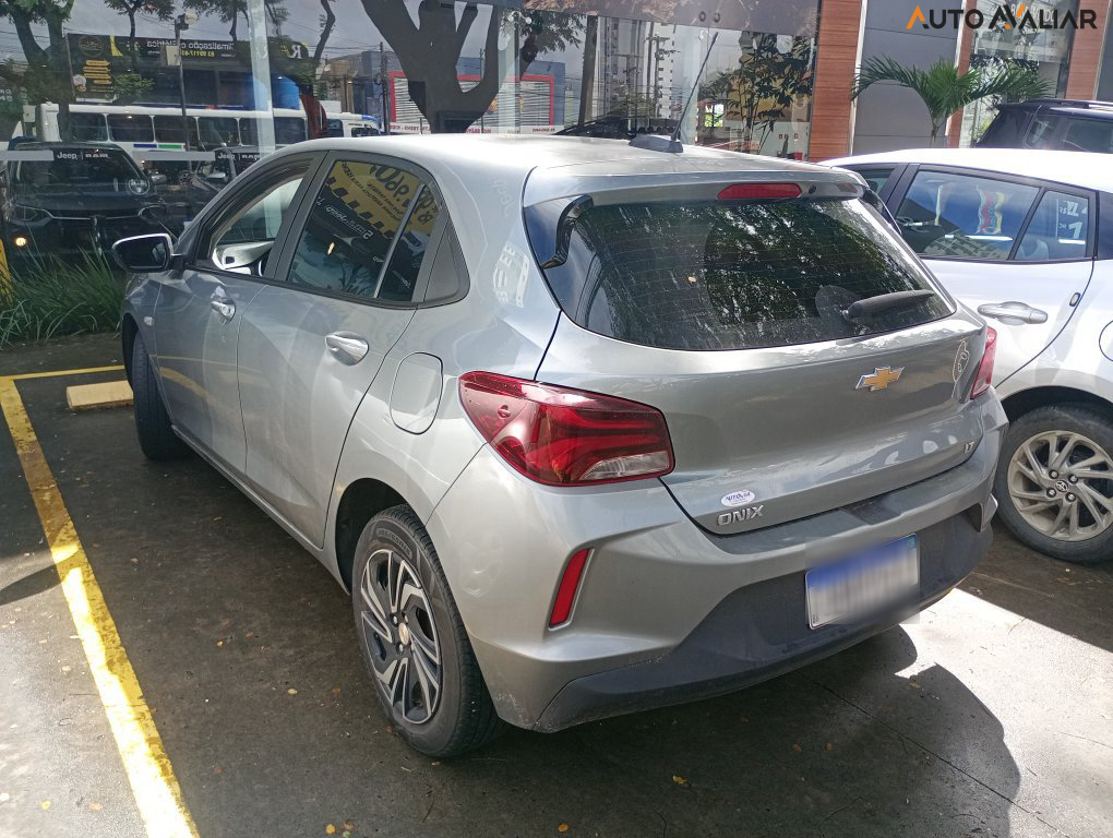 CHEVROLET ONIX 1.0 FLEX LT MANUAL