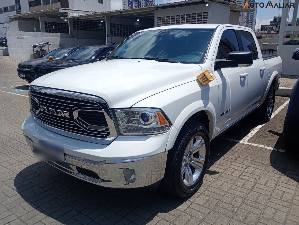 RAM CLASSIC 5.7 V8 GASOLINA LARAMIE CD 4X4 AUTOMATICO