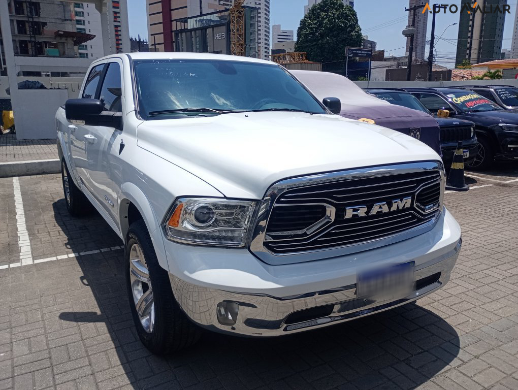 RAM CLASSIC 5.7 V8 GASOLINA LARAMIE CD 4X4 AUTOMATICO