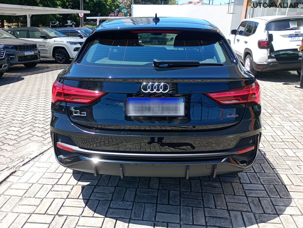 AUDI Q3 2.0 40 TFSI GASOLINA SPORTBACK PERFORMANCE BLACK QUATTRO TIPTRONIC