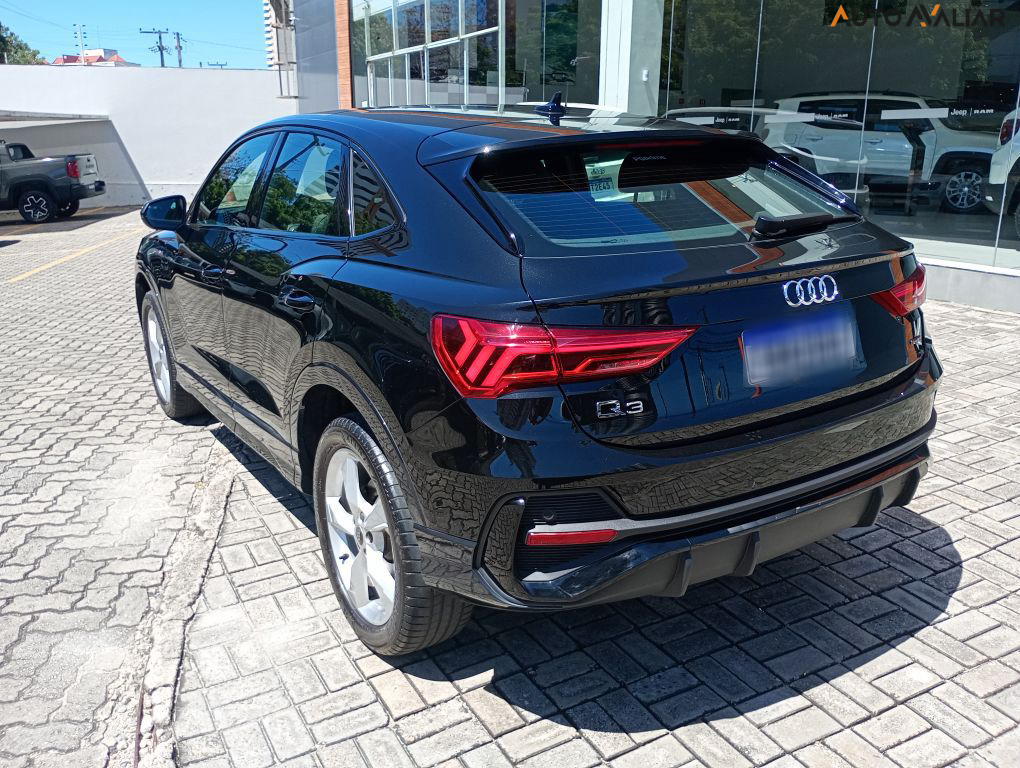 AUDI Q3 2.0 40 TFSI GASOLINA SPORTBACK PERFORMANCE BLACK QUATTRO TIPTRONIC