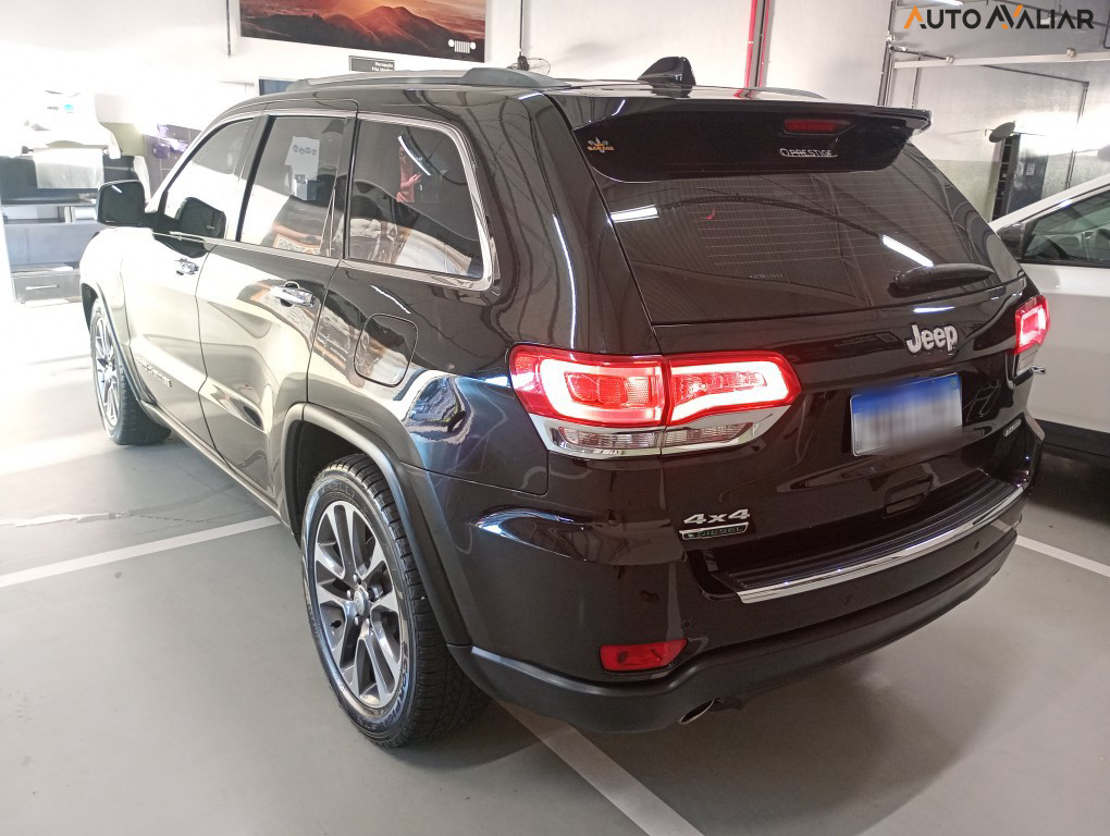 JEEP GRAND CHEROKEE 3.0 LIMITED 4X4 V6 24V TURBO DIESEL 4P AUTOMATICO