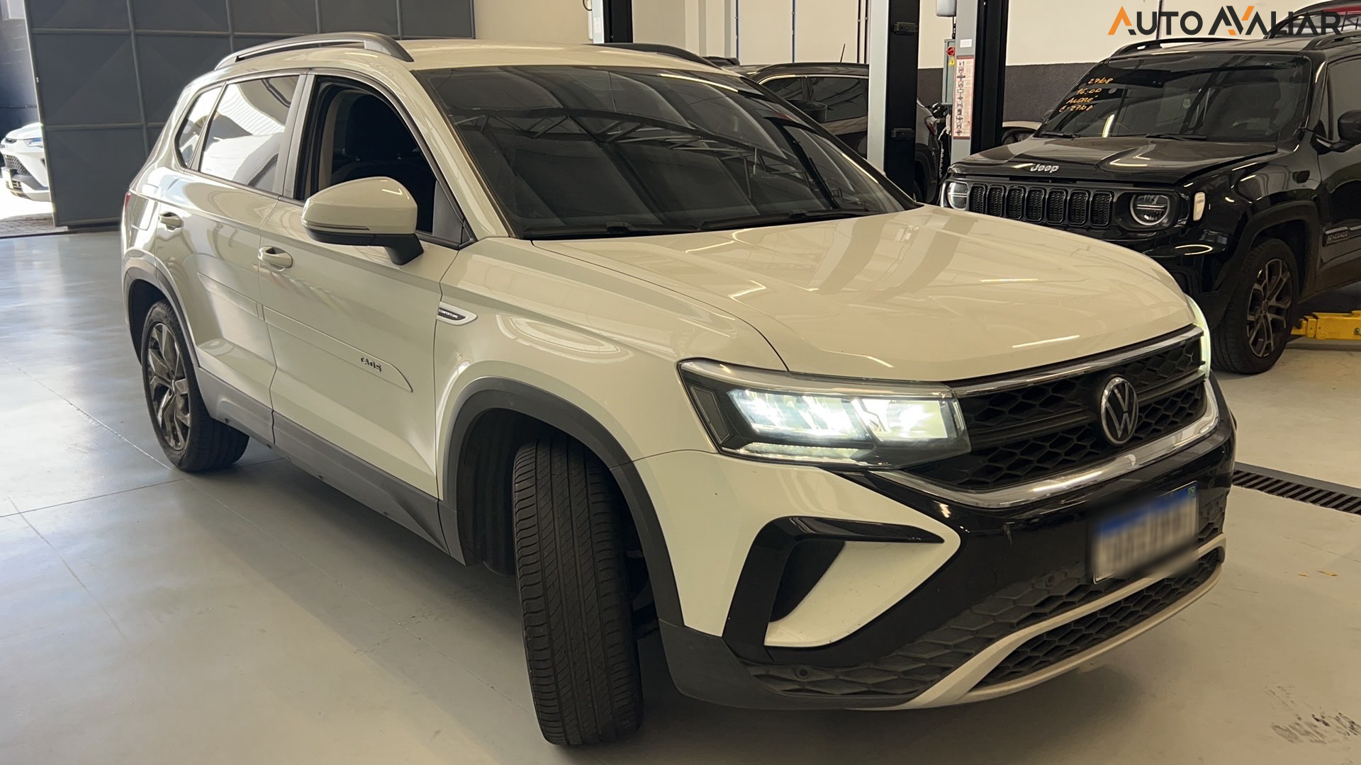 VOLKSWAGEN TAOS 1.4 250 TSI TOTAL FLEX COMFORTLINE AUTOMÁTICO