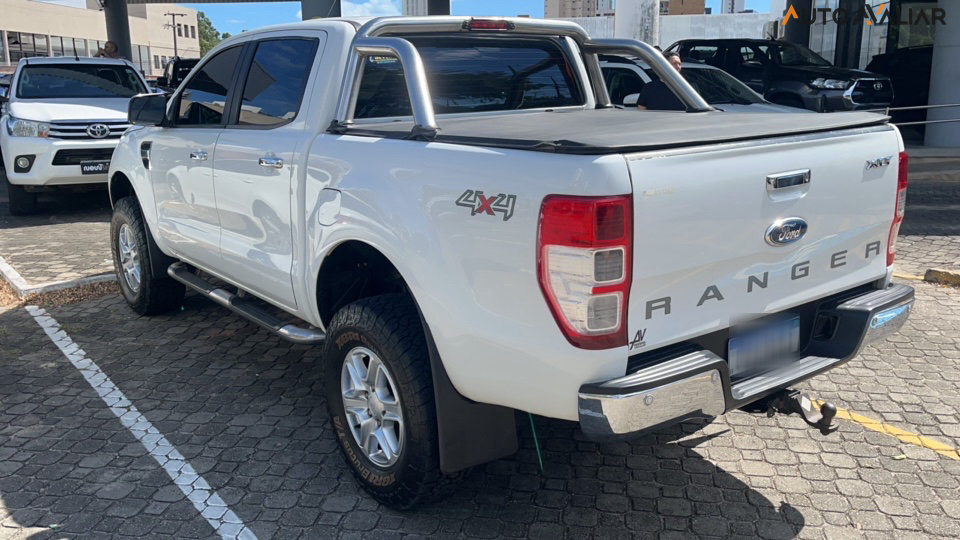 FORD RANGER 3.2 XLT 4X4 CD 20V DIESEL 4P AUTOMATICO