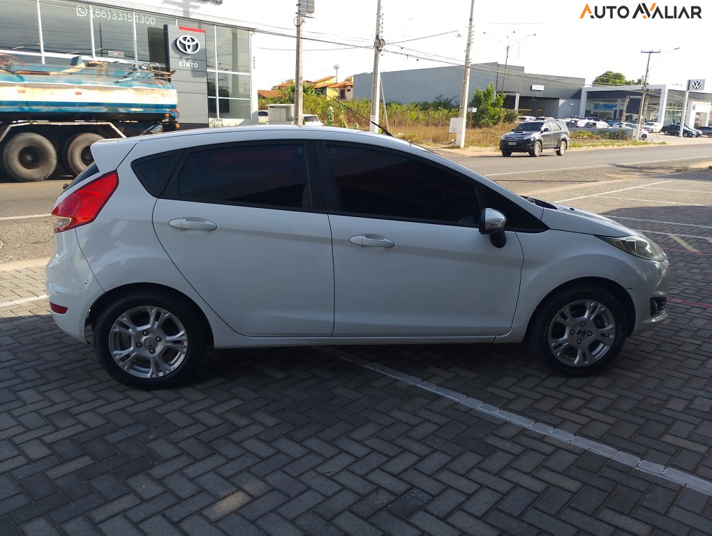 FORD FIESTA 1.5 SE HATCH 16V FLEX 4P MANUAL