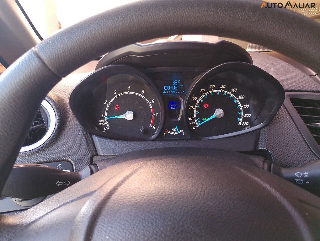 FORD FIESTA 1.5 SE HATCH 16V FLEX 4P MANUAL