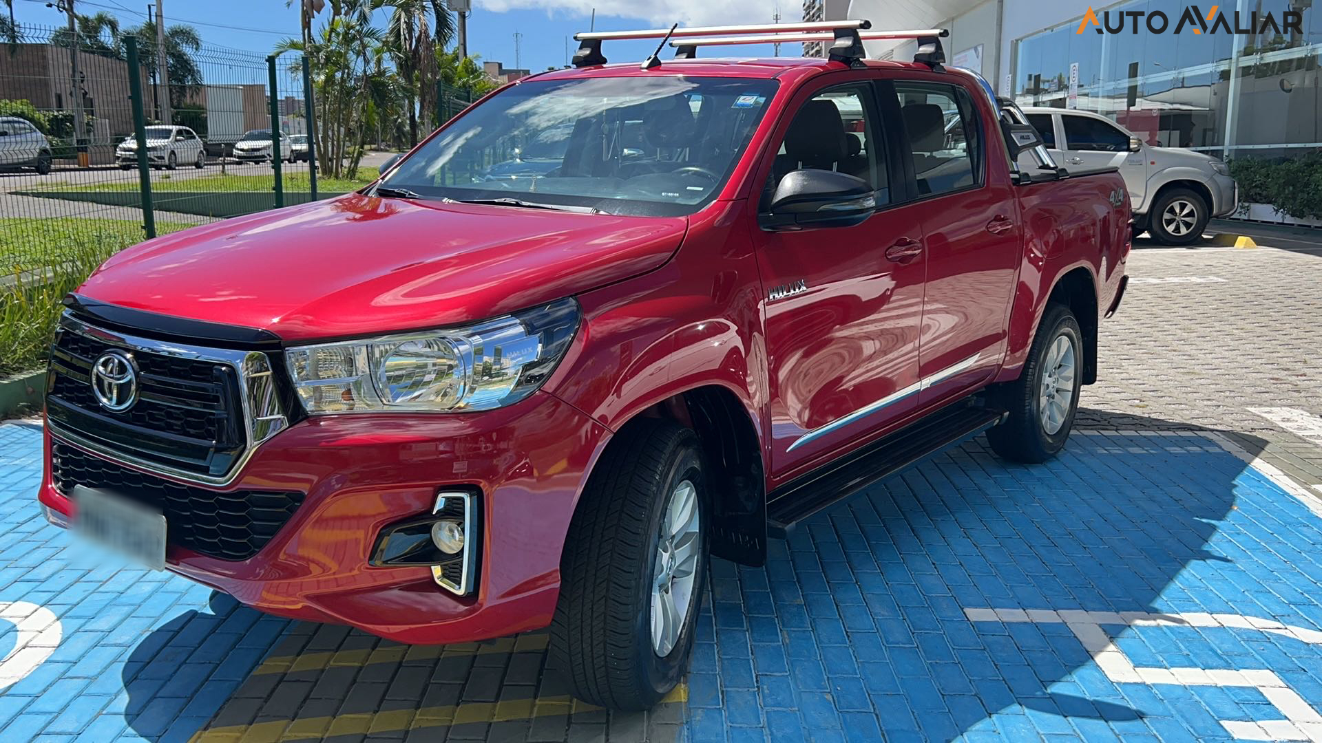TOYOTA HILUX 2.8 SR 4X4 CD 16V DIESEL 4P AUTOMATICO