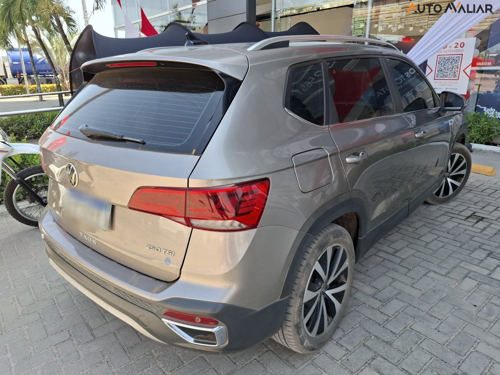 VOLKSWAGEN TAOS 1.4 250 TSI TOTAL FLEX HIGHLINE AUTOMÁTICO